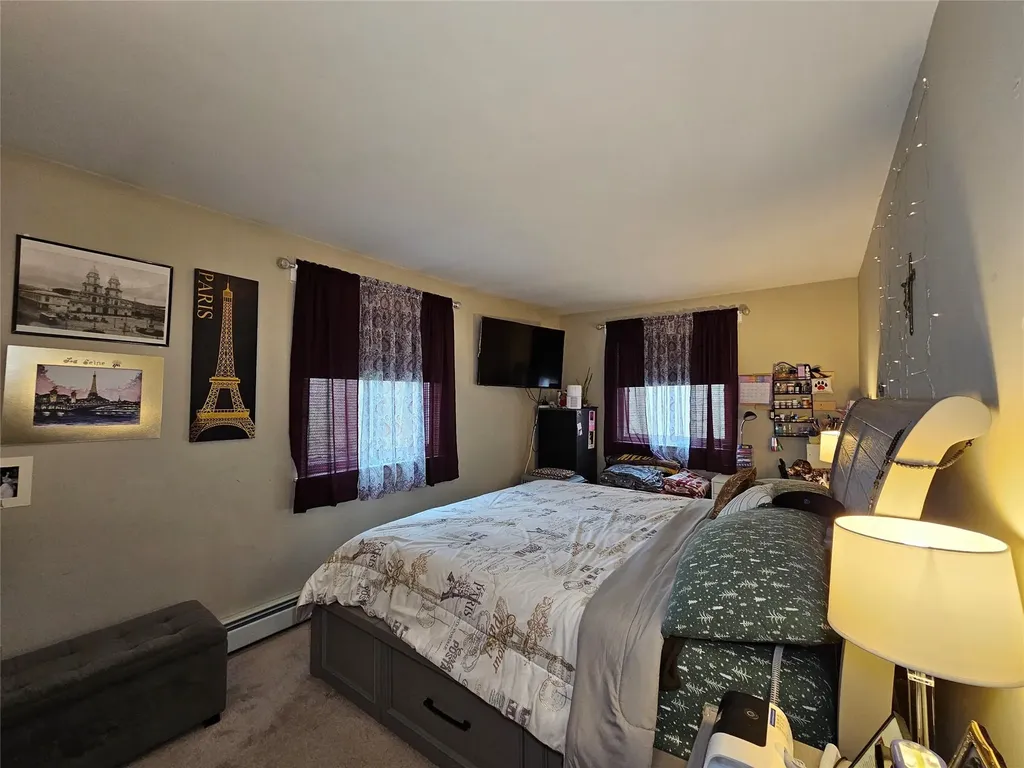 5 Abingdon Mews Middletown NY 10940