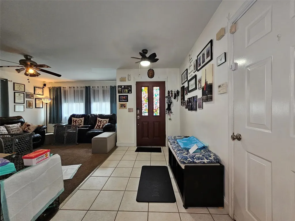 5 Abingdon Mews Middletown NY 10940