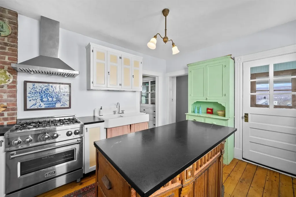 430 Smith Street Peekskill NY 10566