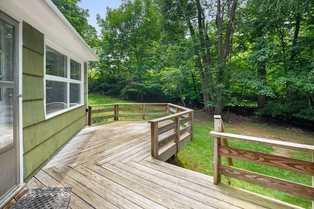 67 Ridge Road Hartsdale NY 10530