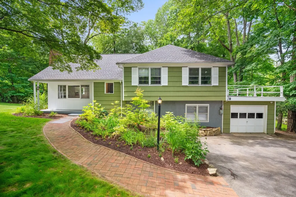 67 Ridge Road Hartsdale NY 10530