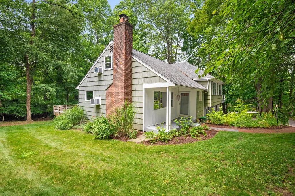 67 Ridge Road Hartsdale NY 10530