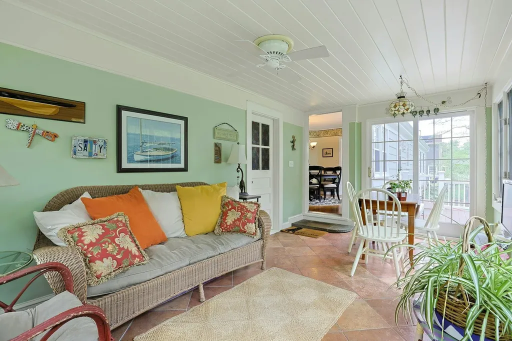 12 Heath Road Valhalla NY 10595