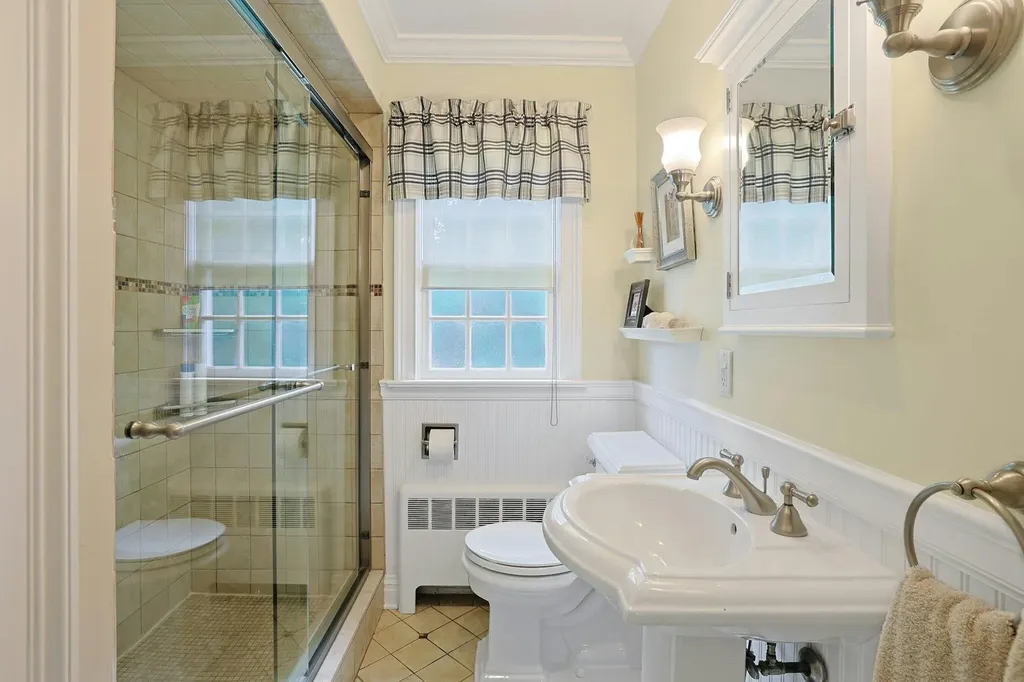 12 Heath Road Valhalla NY 10595