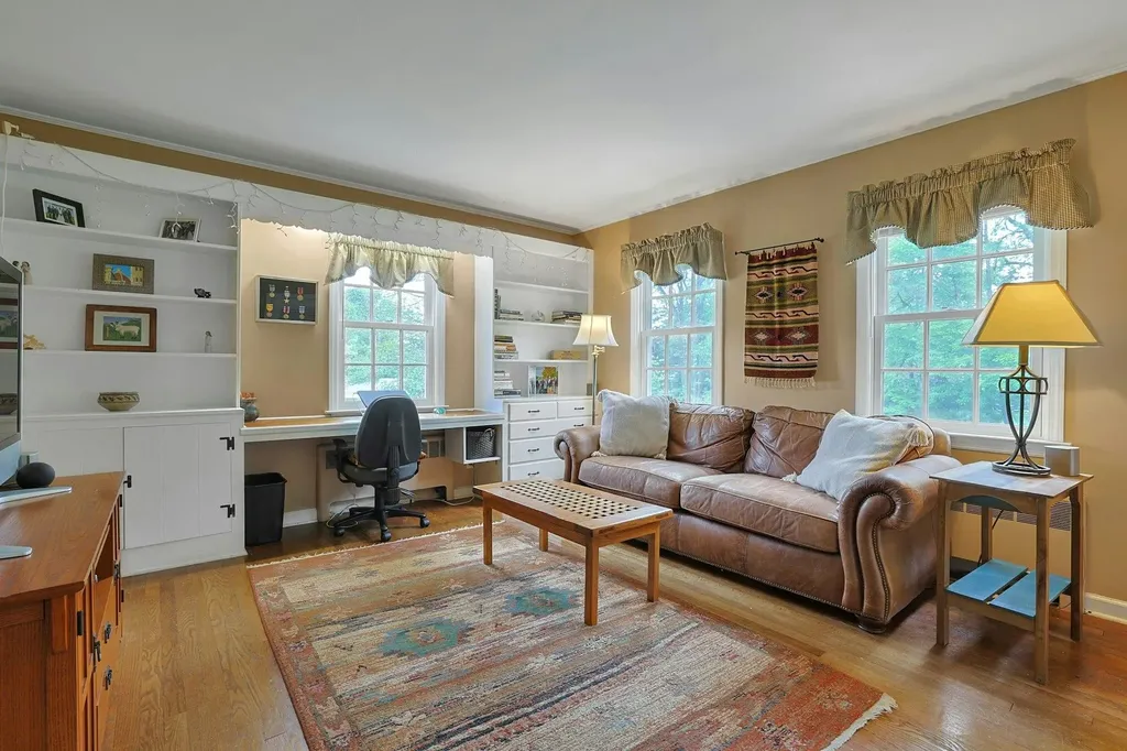 12 Heath Road Valhalla NY 10595