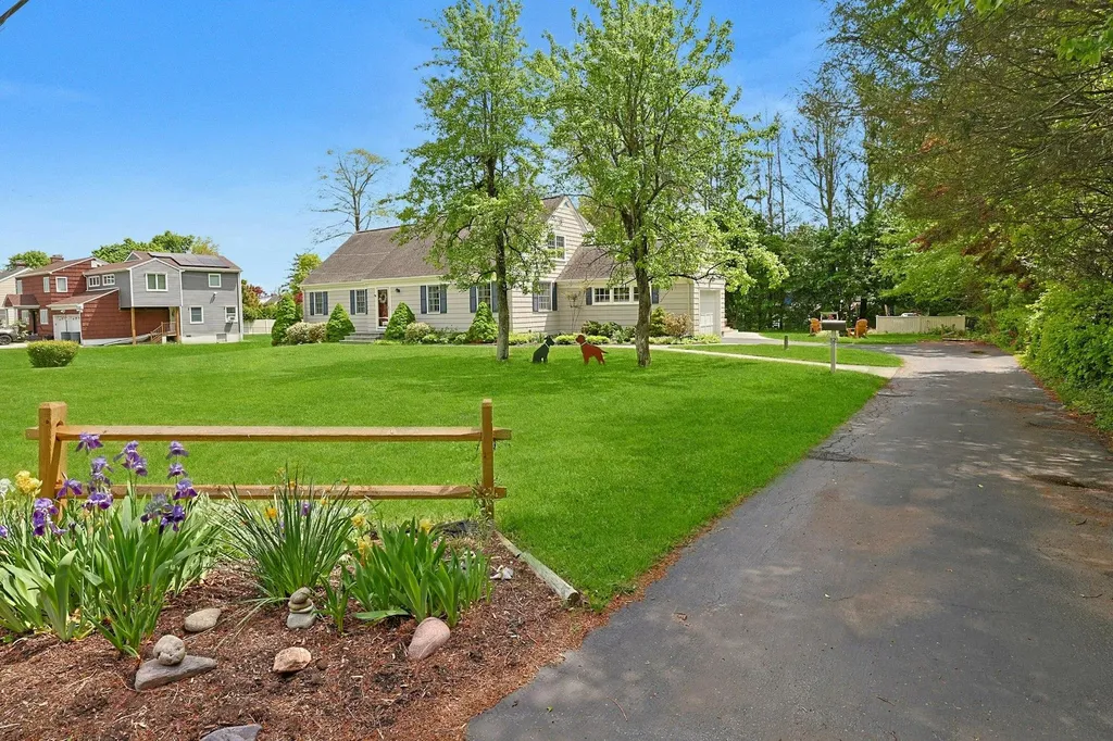 12 Heath Road Valhalla NY 10595