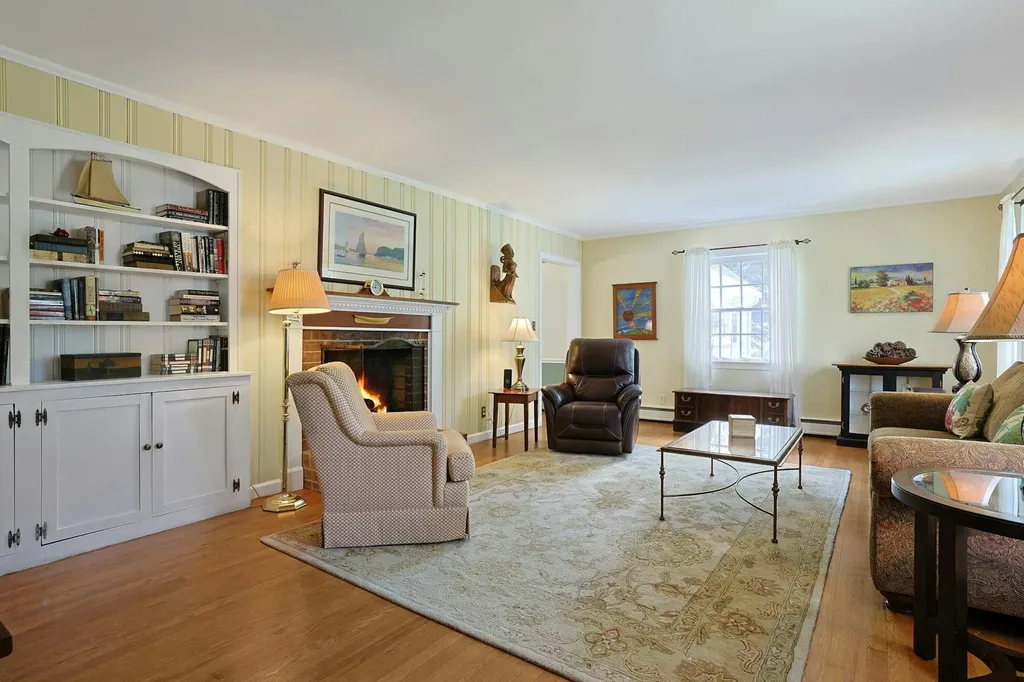 12 Heath Road Valhalla NY 10595