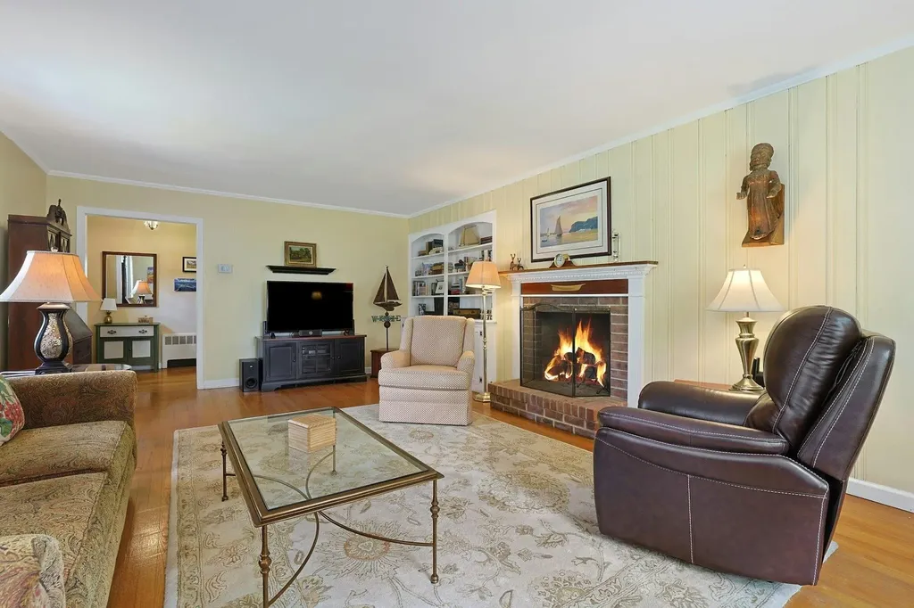 12 Heath Road Valhalla NY 10595