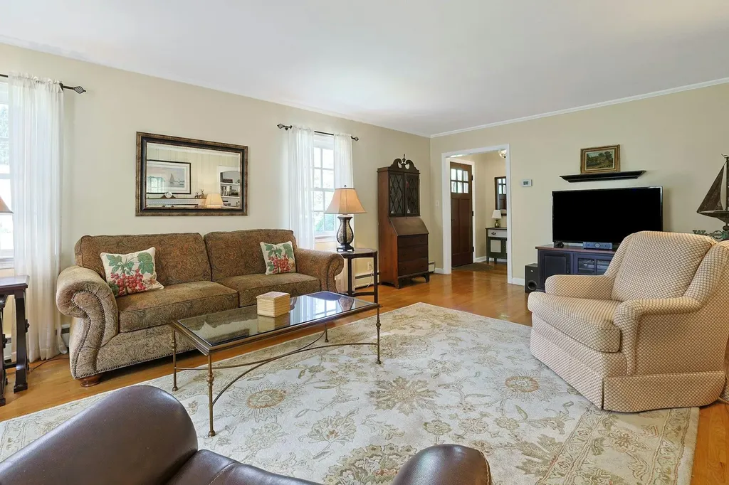 12 Heath Road Valhalla NY 10595