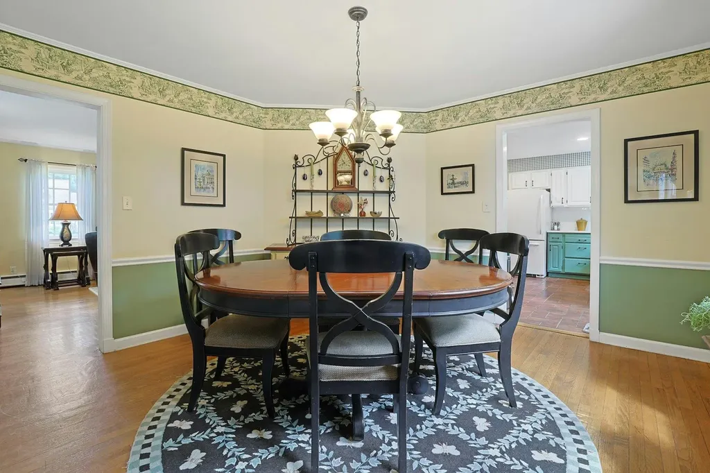 12 Heath Road Valhalla NY 10595
