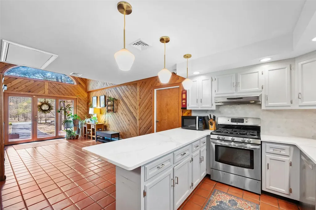 72 Maple Brook Road Tuxedo Park NY 10987