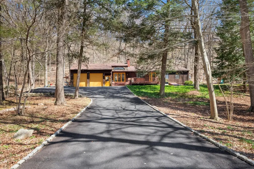 72 Maple Brook Road Tuxedo Park NY 10987