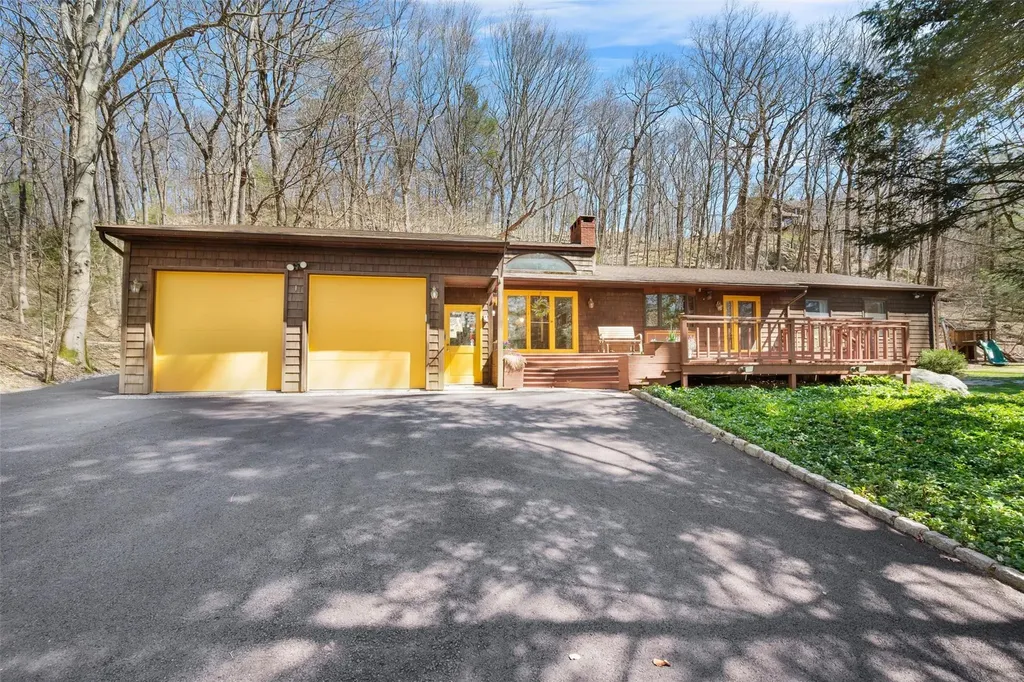 72 Maple Brook Road Tuxedo Park NY 10987