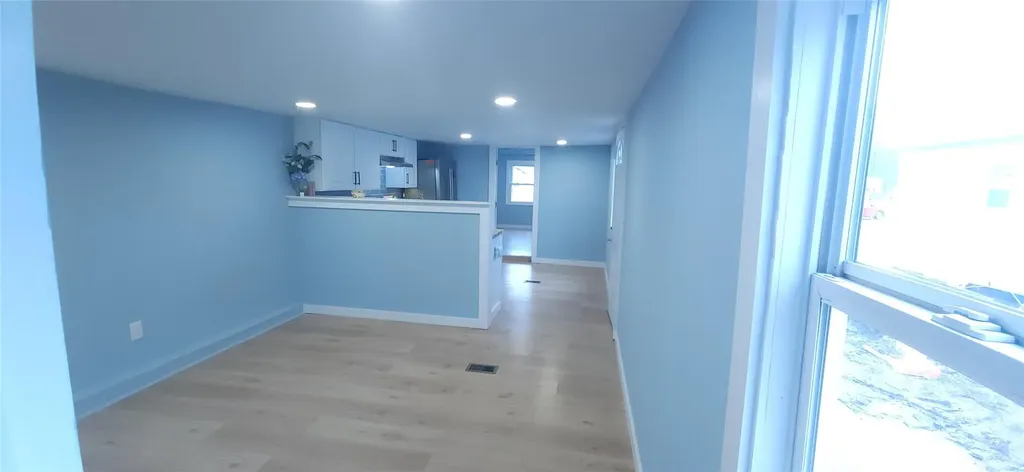 33 Debra Court Poughkeepsie NY 12601