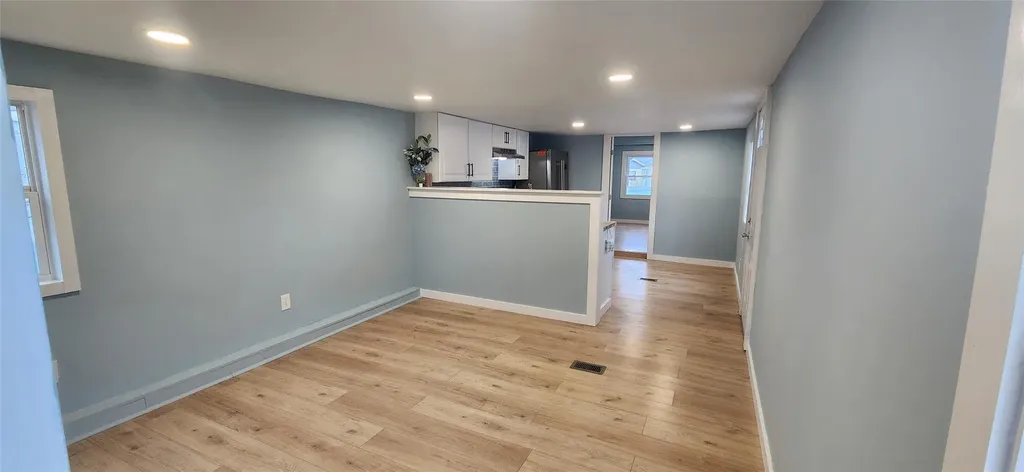 33 Debra Court Poughkeepsie NY 12601