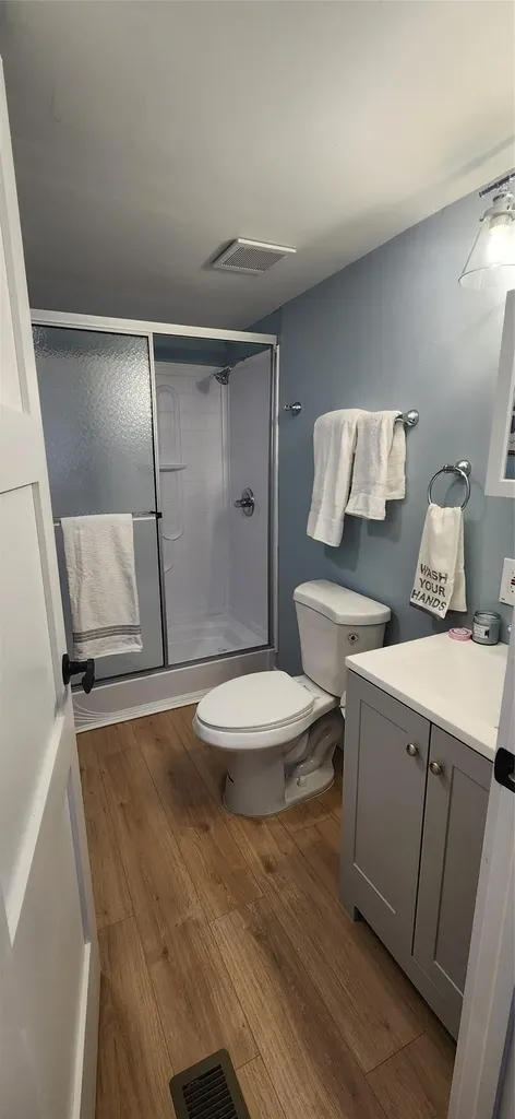 33 Debra Court Poughkeepsie NY 12601