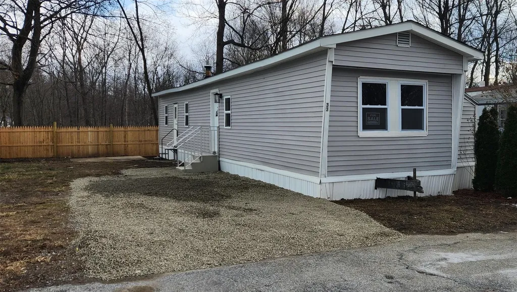 33 Debra Court Poughkeepsie NY 12601