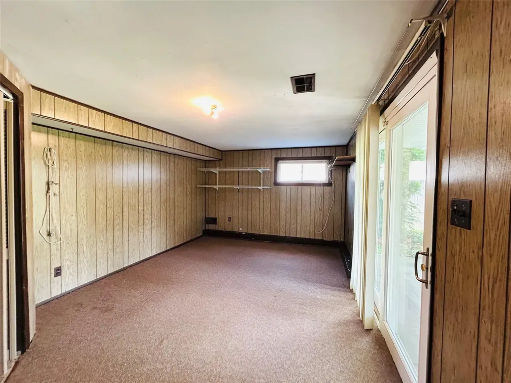 29 Leonard Place Amityville NY 11701
