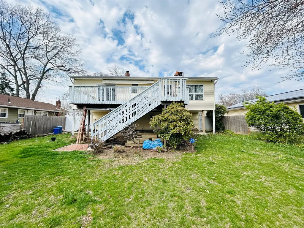 29 Leonard Place Amityville NY 11701