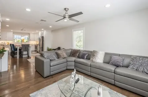 8 Hilltop Drive Bayville NY 11709