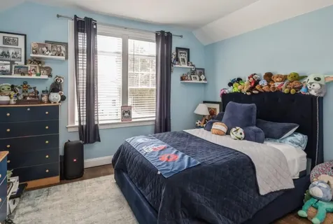 8 Hilltop Drive Bayville NY 11709