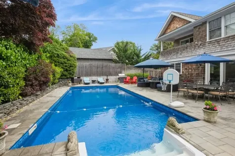 8 Hilltop Drive Bayville NY 11709