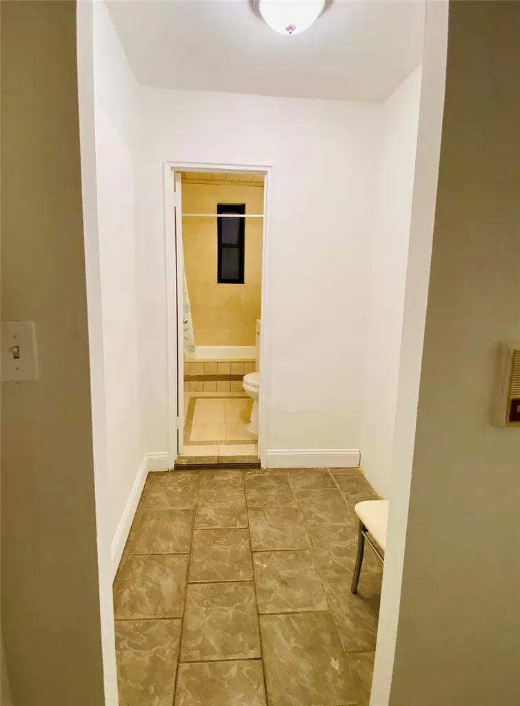 150-25 72 Nd Road Flushing NY 11367