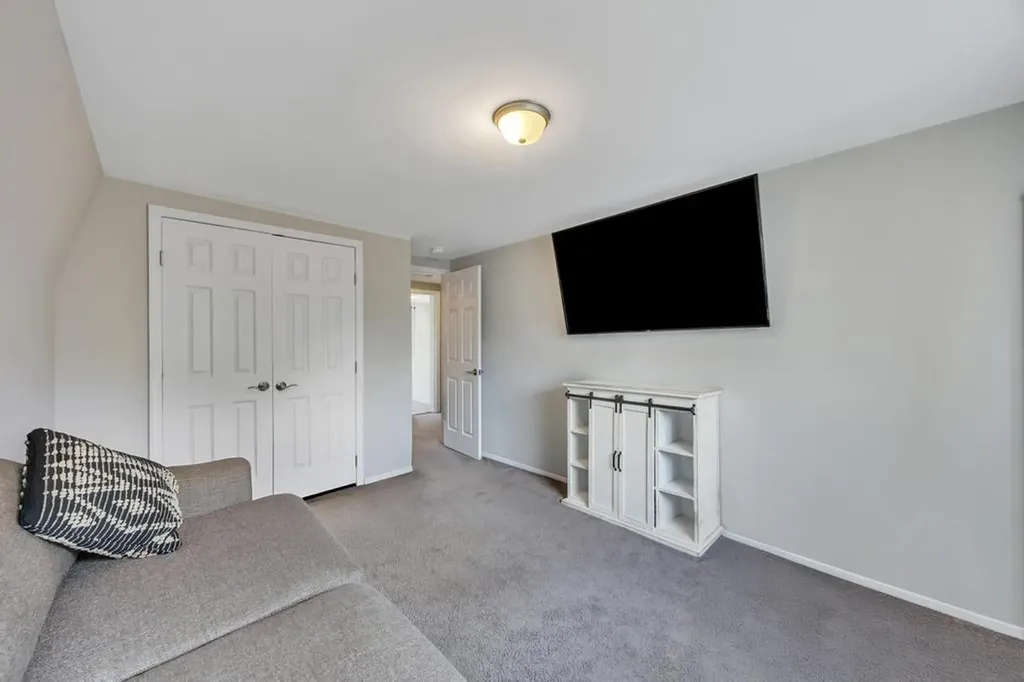 52 Thorburn Avenue Patchogue NY 11772