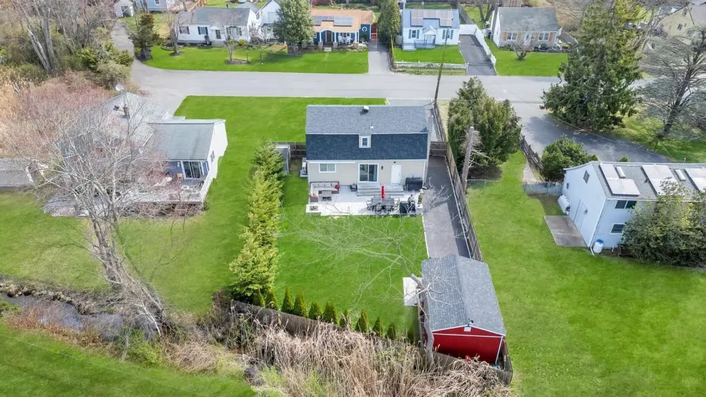 52 Thorburn Avenue Patchogue NY 11772