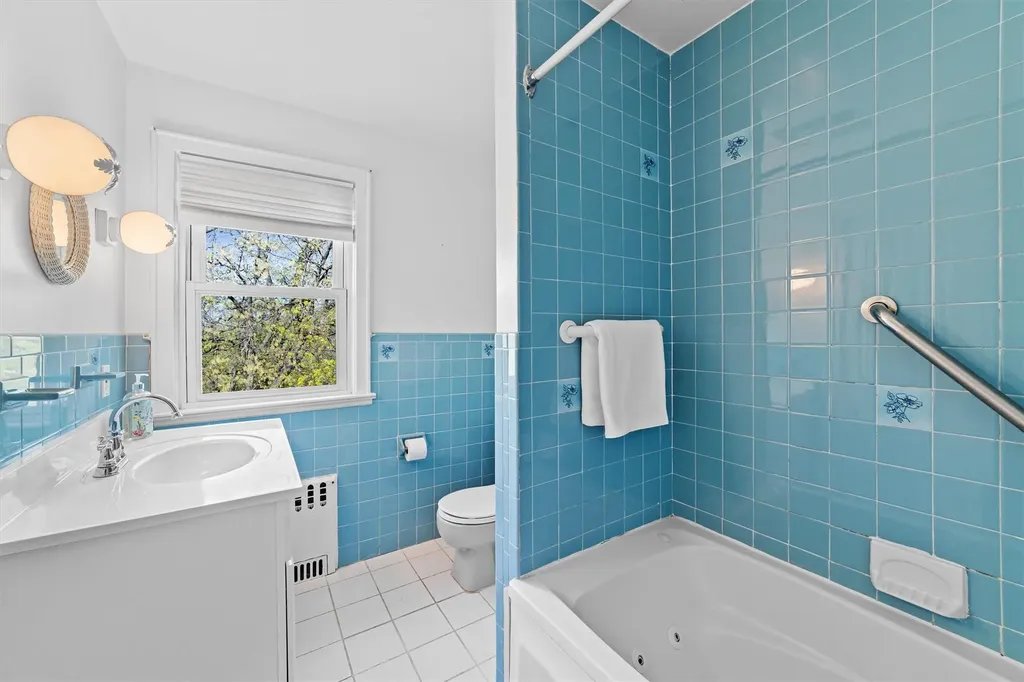 241 Lee Avenue Yonkers NY 10705