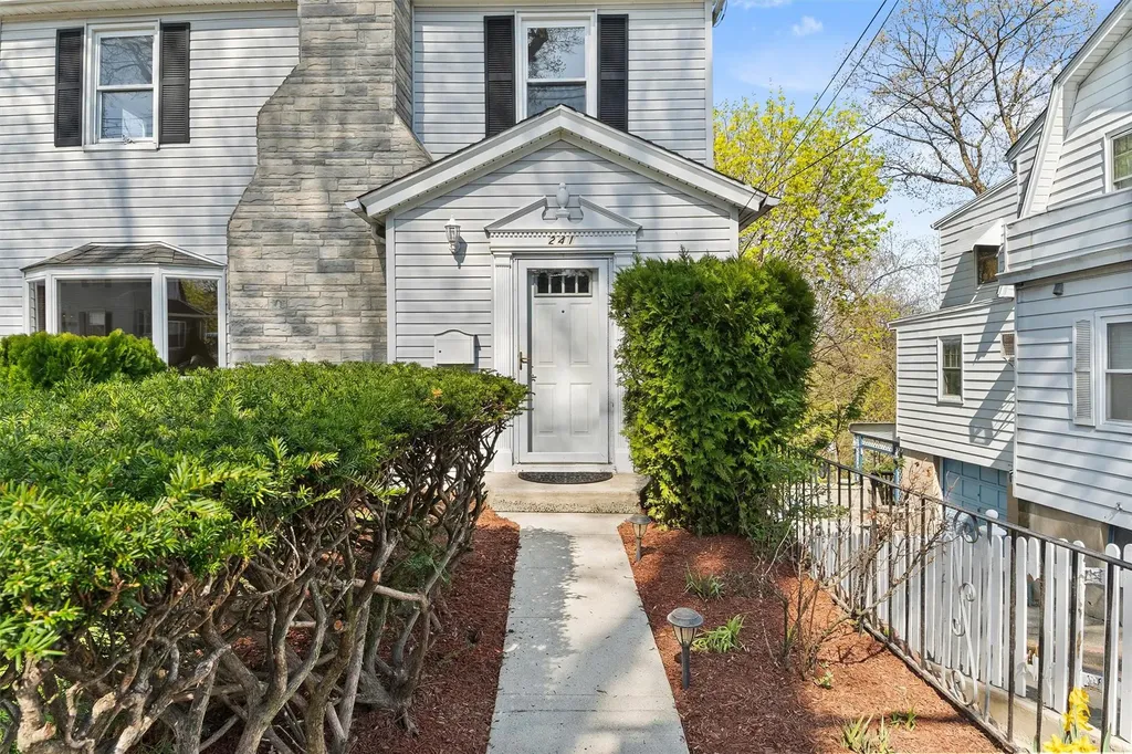 241 Lee Avenue Yonkers NY 10705