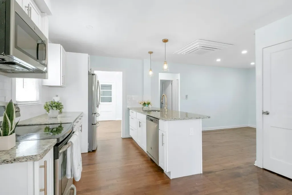 445 E Main Street Jefferson Valley NY 10535