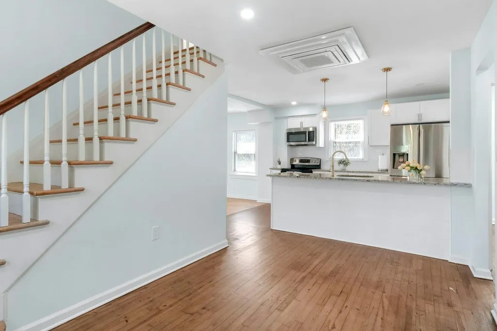 445 E Main Street Jefferson Valley NY 10535