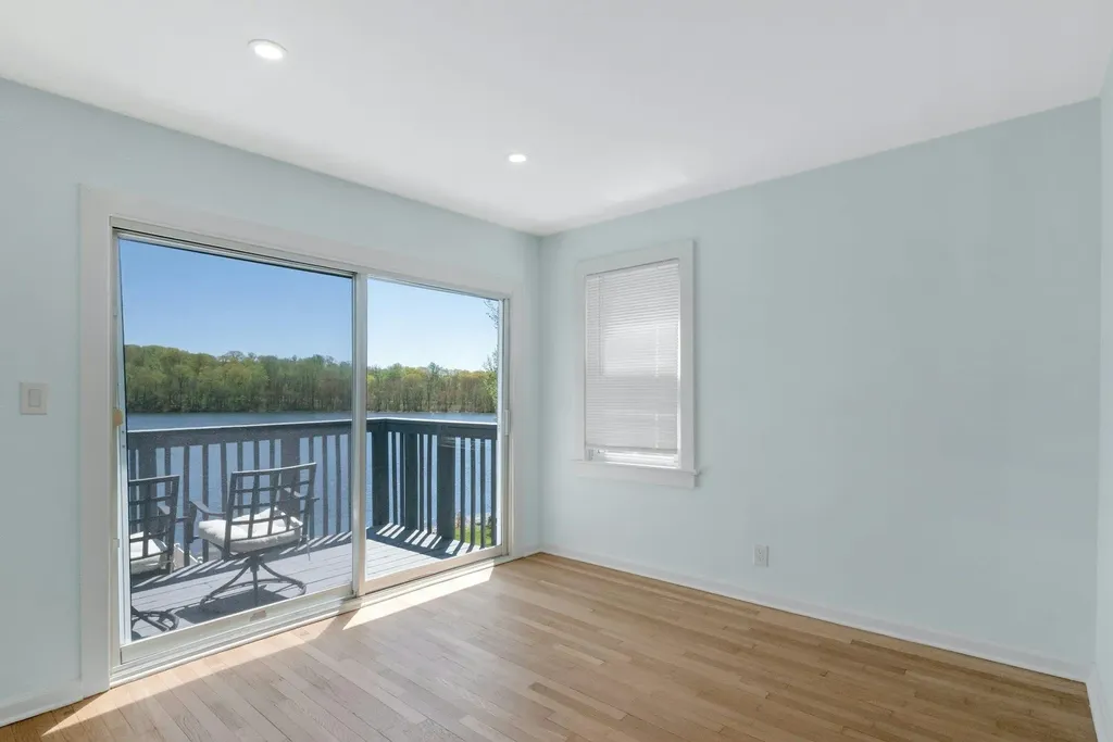 445 E Main Street Jefferson Valley NY 10535