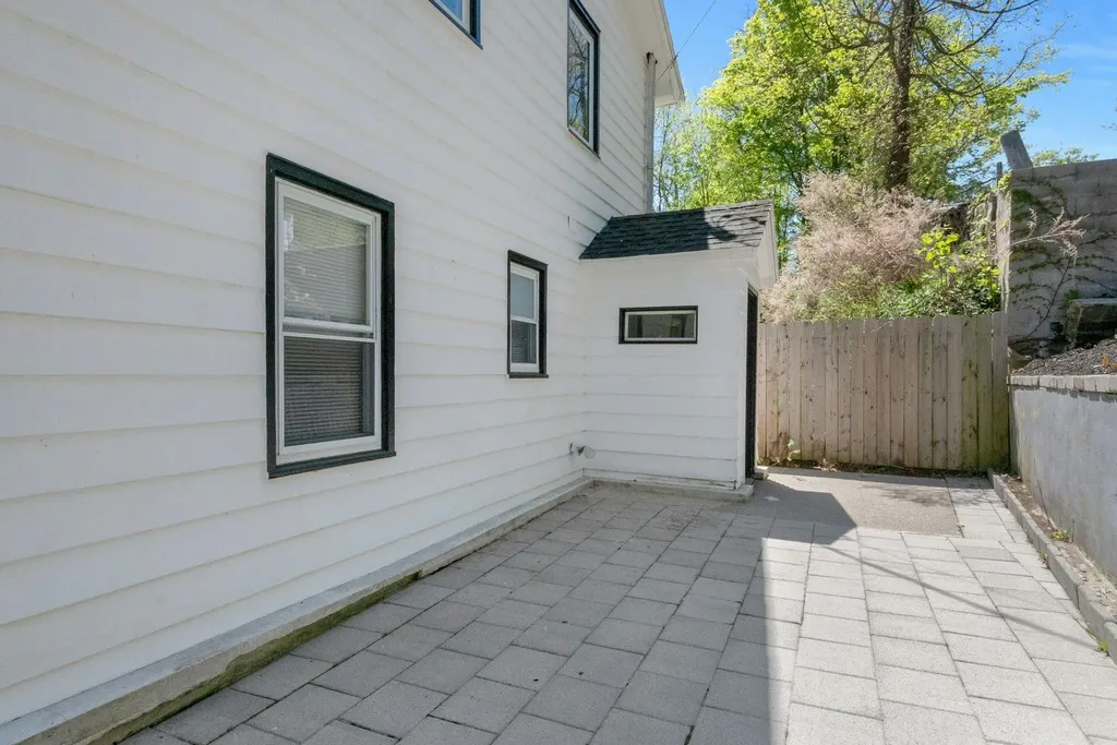 445 E Main Street Jefferson Valley NY 10535