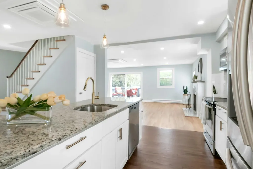 445 E Main Street Jefferson Valley NY 10535