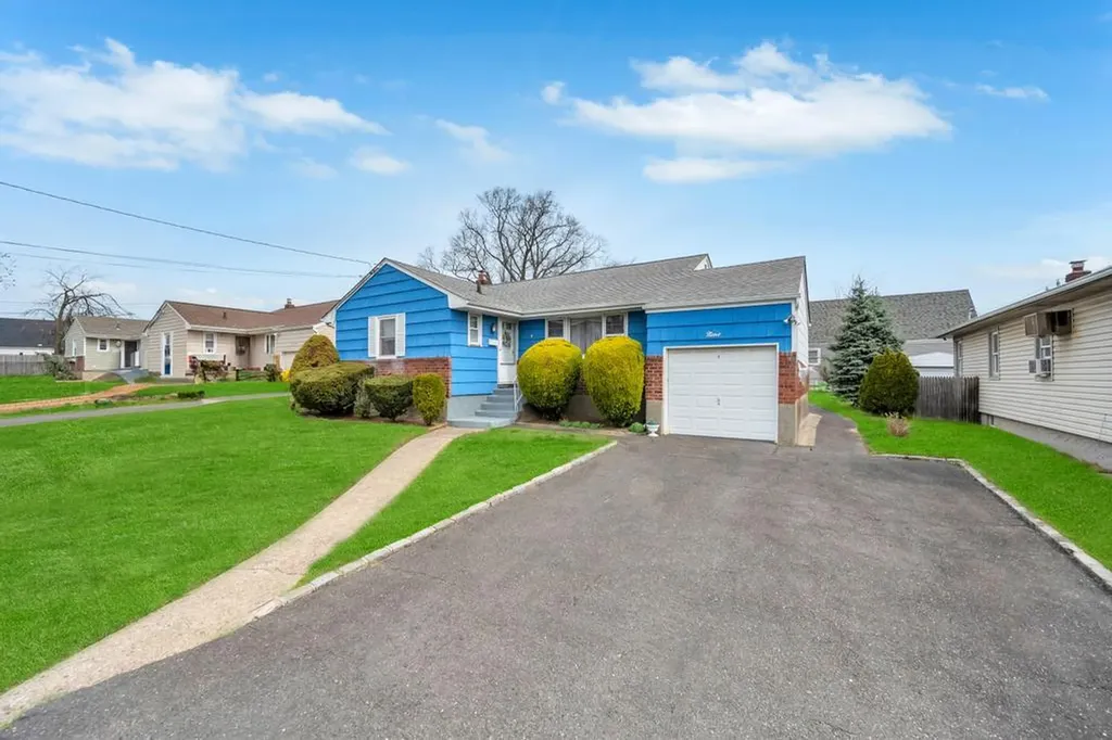 9 Henderson Avenue Valley Stream NY 11580