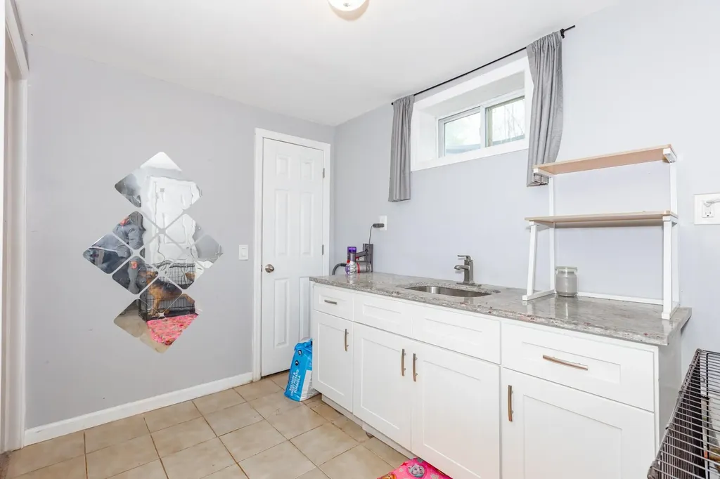75 Palm Road Rocky Point NY 11778