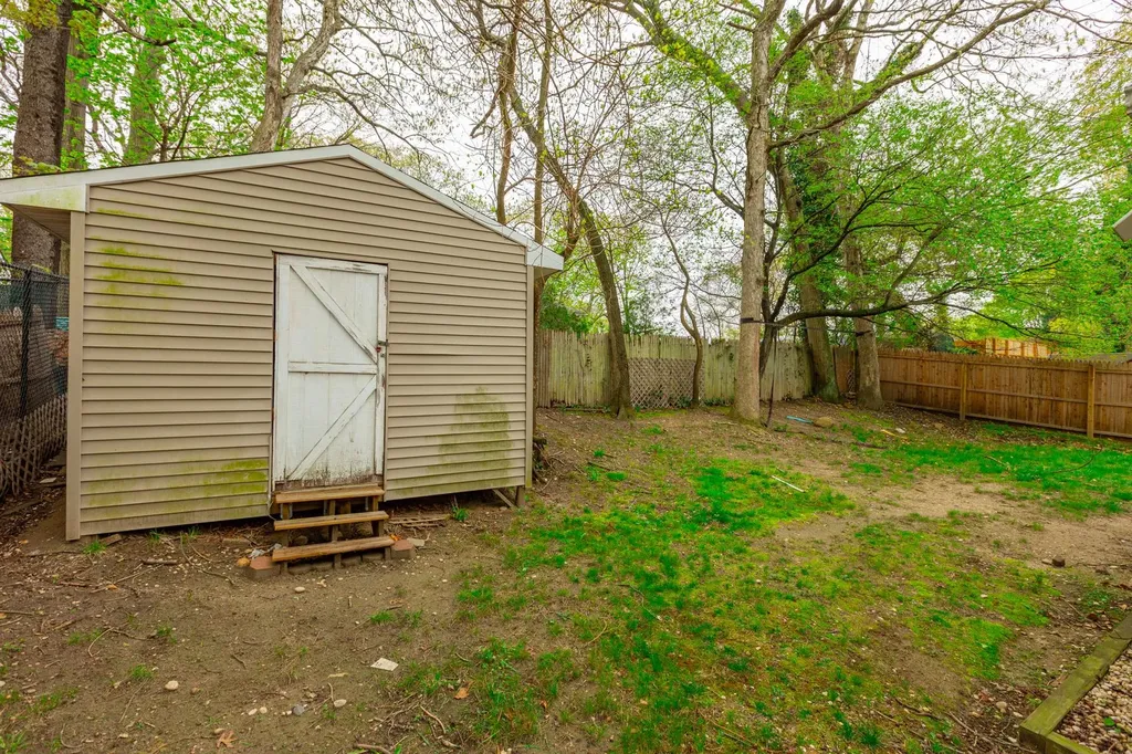 75 Palm Road Rocky Point NY 11778
