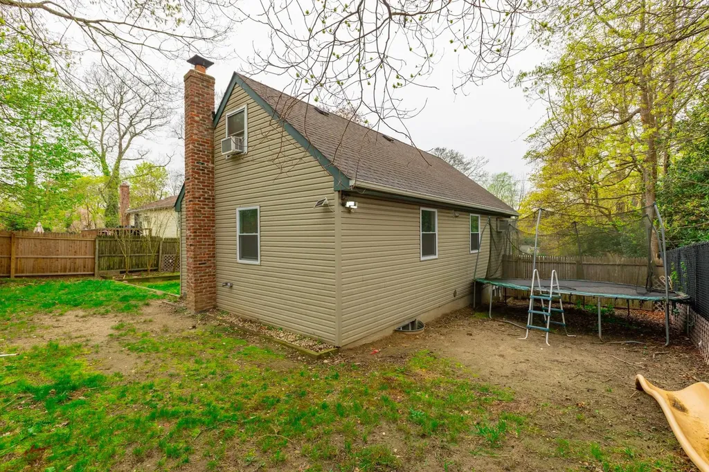 75 Palm Road Rocky Point NY 11778