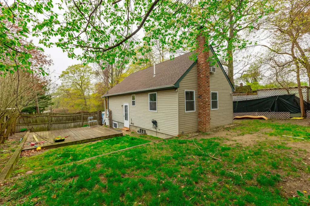 75 Palm Road Rocky Point NY 11778