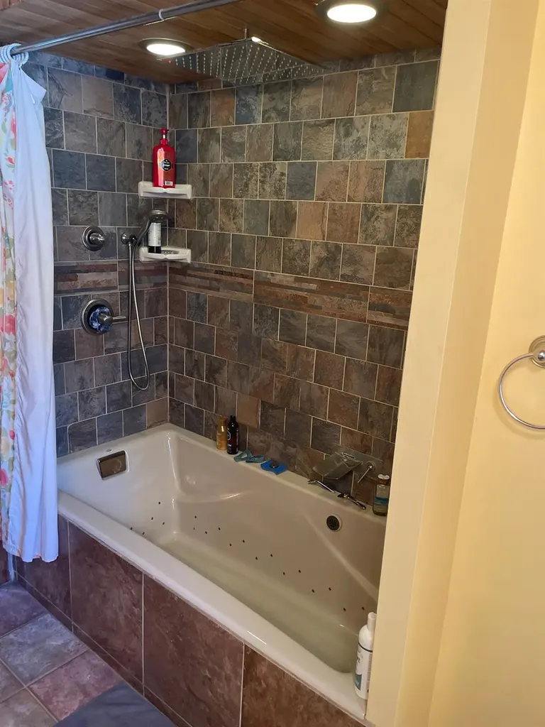 15 Mills Place Milton NY 12547