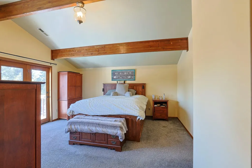 15 Mills Place Milton NY 12547