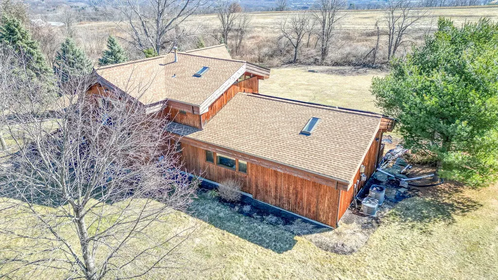 15 Mills Place Milton NY 12547