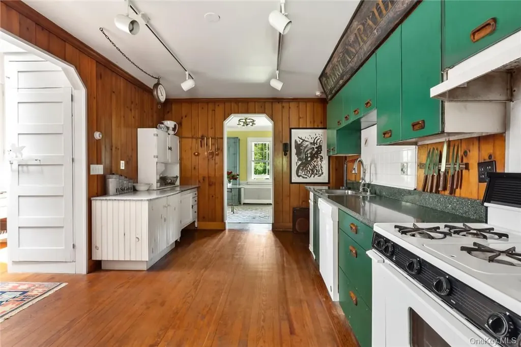 31 Kittredge Drive Carmel NY 10512