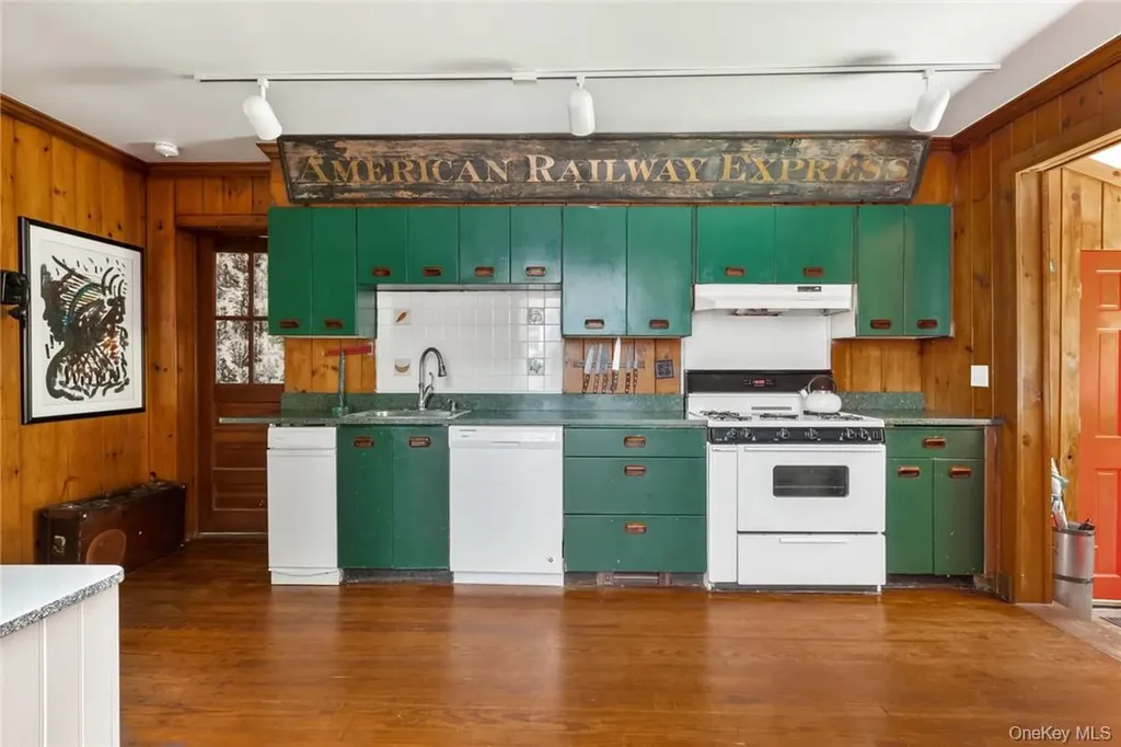 31 Kittredge Drive Carmel NY 10512