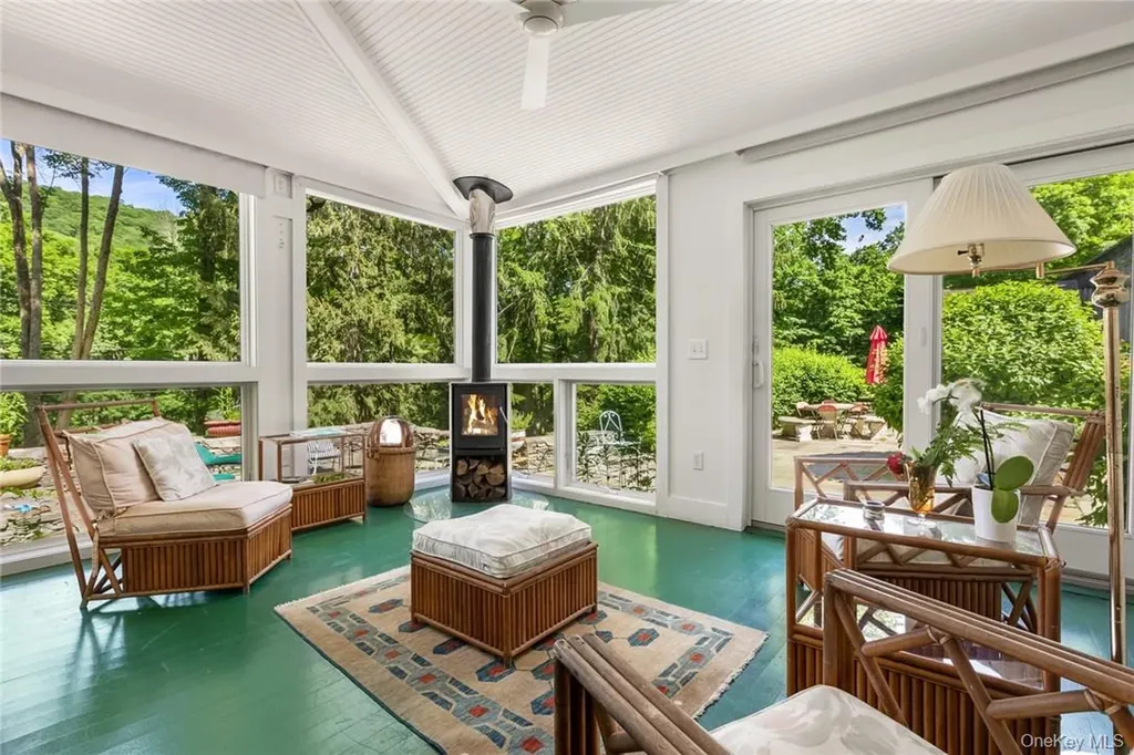 31 Kittredge Drive Carmel NY 10512