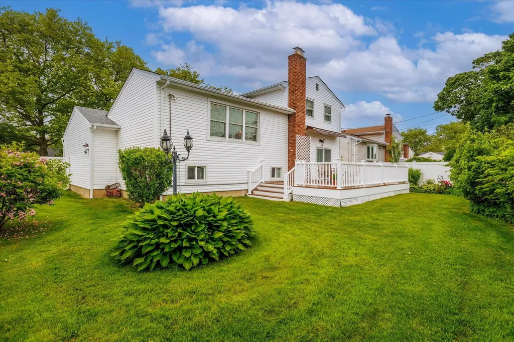 444 Derby Road Baldwin NY 11510