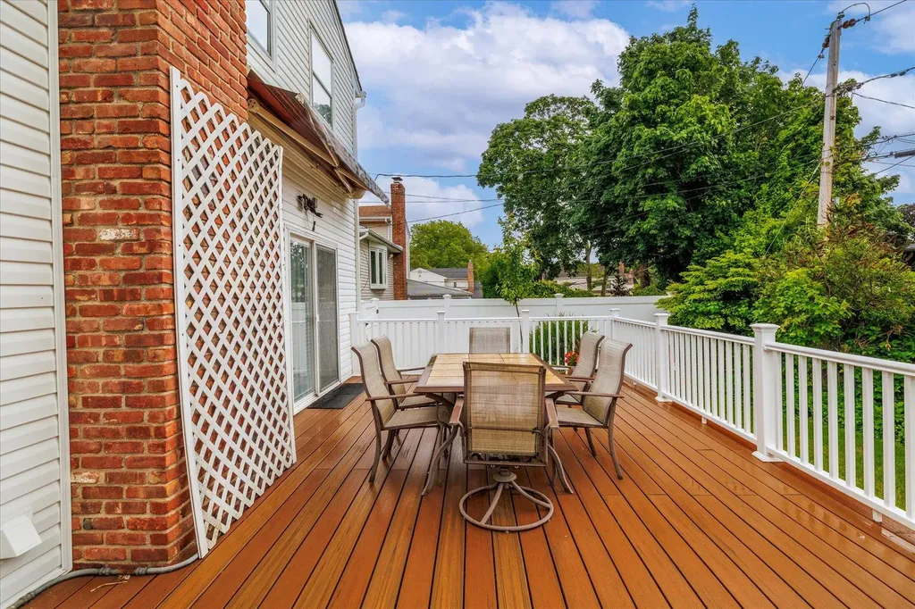 444 Derby Road Baldwin NY 11510