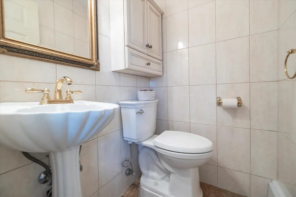 444 Derby Road Baldwin NY 11510